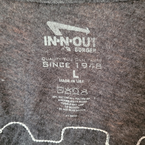 In-n-Out Burger t-shirt - Picture 4 of 5